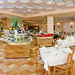 Sandy Hotel 4*