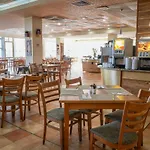 Sandy Hotel