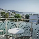 сенди бийч 4*