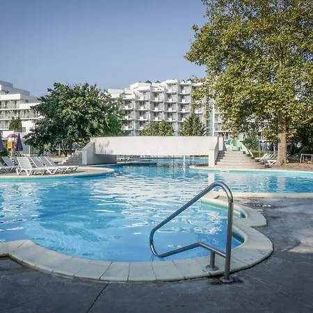 Sandy Hotel 4*